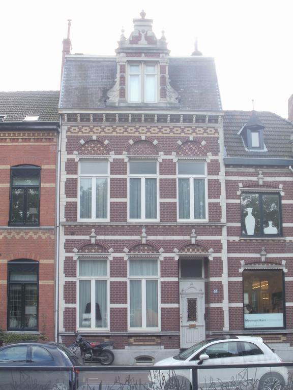 Op De Burg Bed & Breakfast Concón Exterior foto